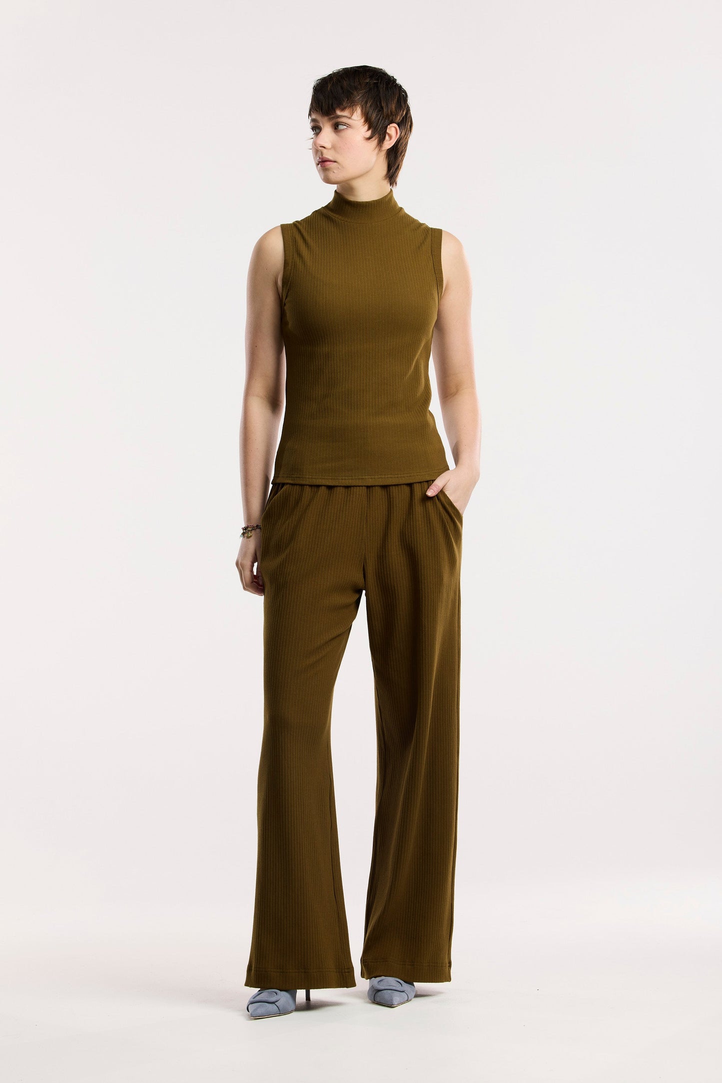 Pantalon large côtelé Traveller Luxe